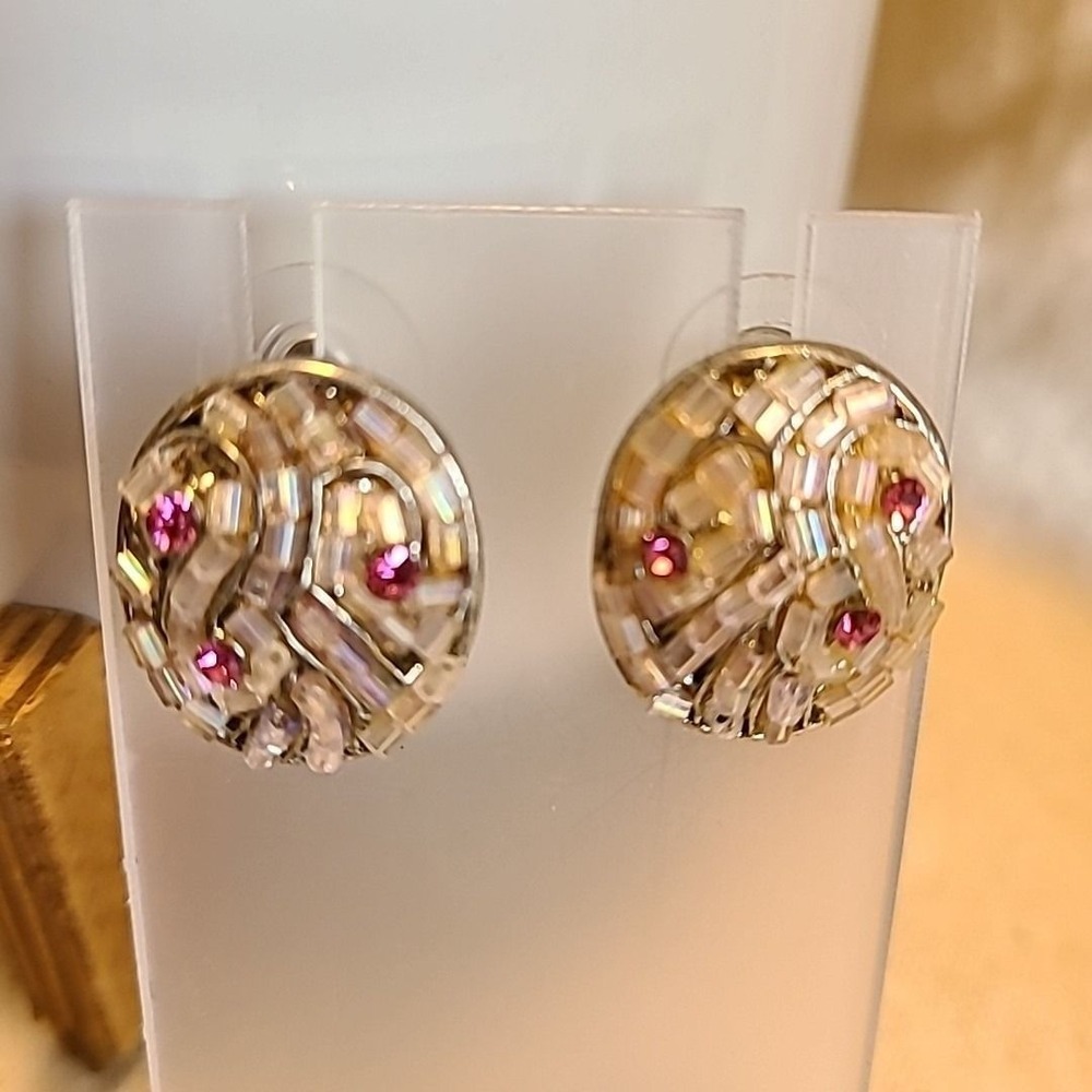 Vintage Iridescent Beaded Pink Rhinestone Oval Stud Earrings Silver Tone 0.75" - Picture 5 of 7